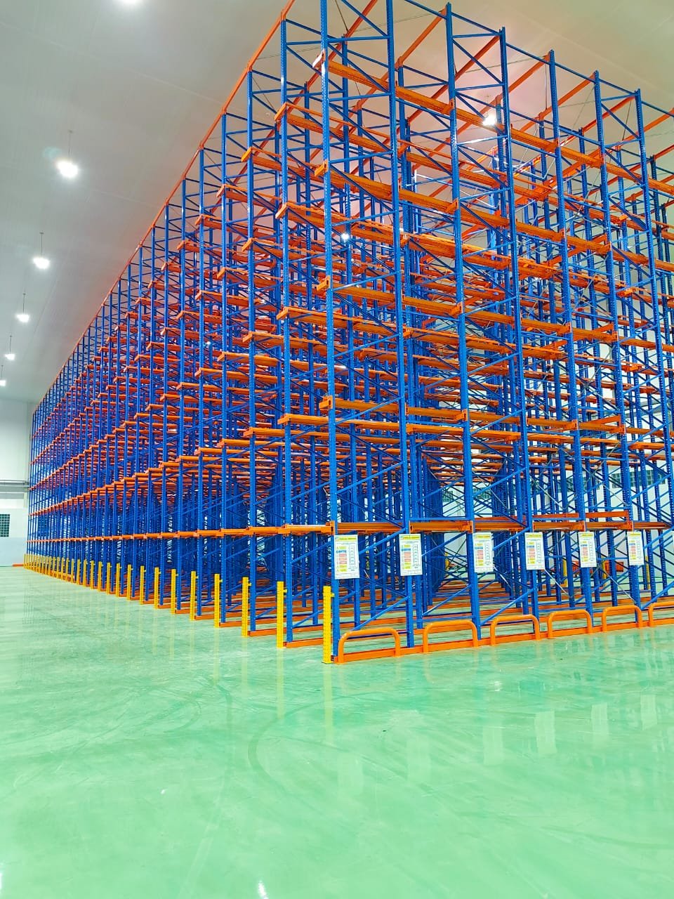 Rak drive-in Perkasa Racking TAP — Berapa Harga Rak Drive-In per Pallet?