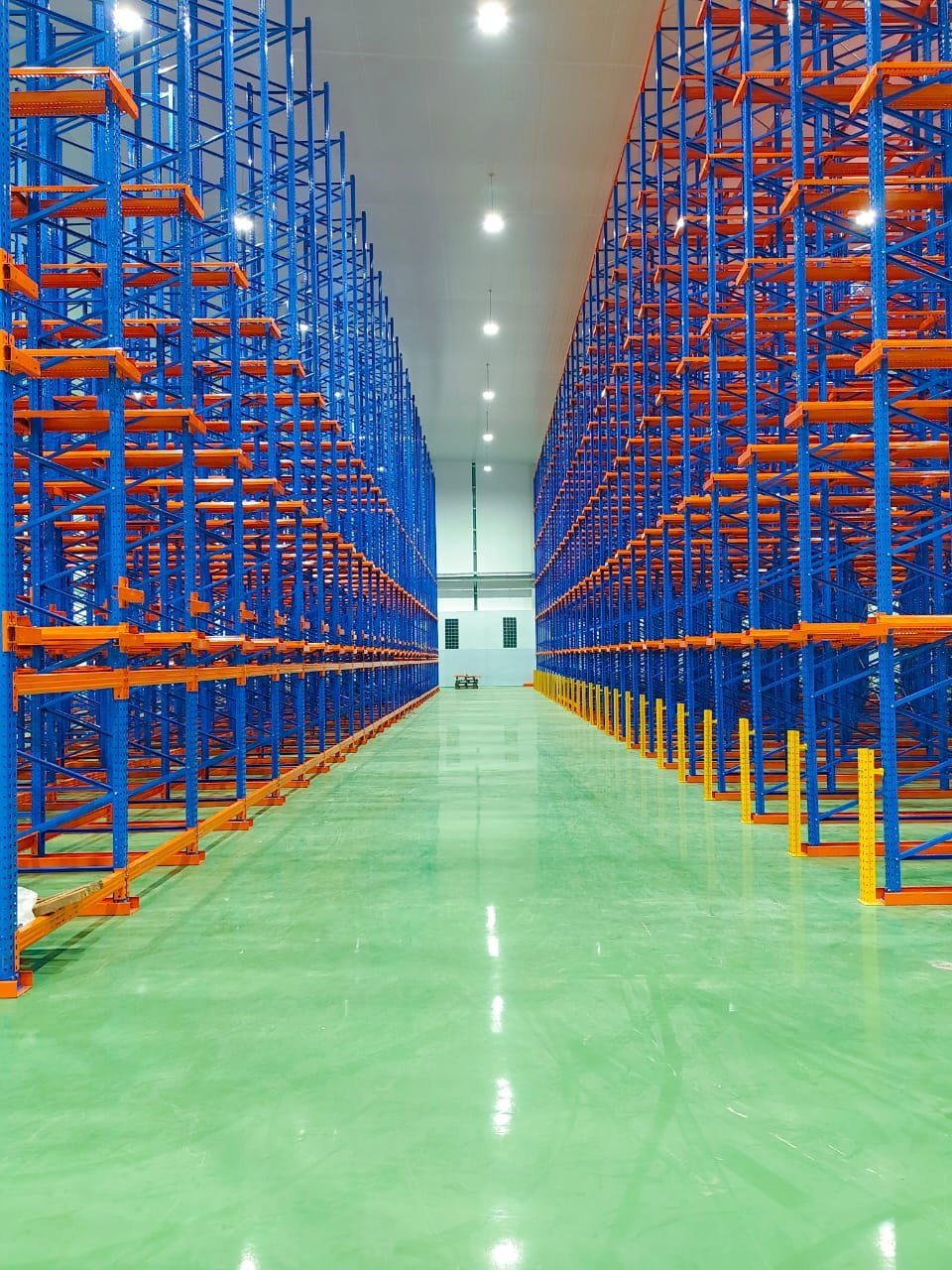 Rak drive-in Perkasa Racking TAP — Kenapa Harga Rak Drive-In Berbeda-beda?